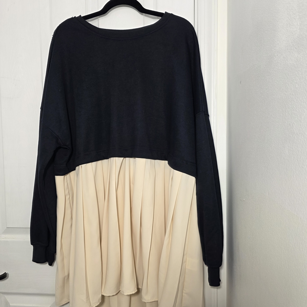 Docurity Black and Cream Two-Tone Sweatshirt Skater Dress Large PTP 27" - Picture 5 of 6